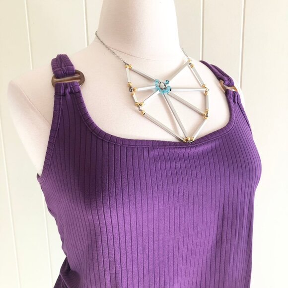 Retro Silver Abstract Web Necklace - Picture 5 of 6